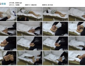 沙滩挠脚心白袜tk吧妹妹